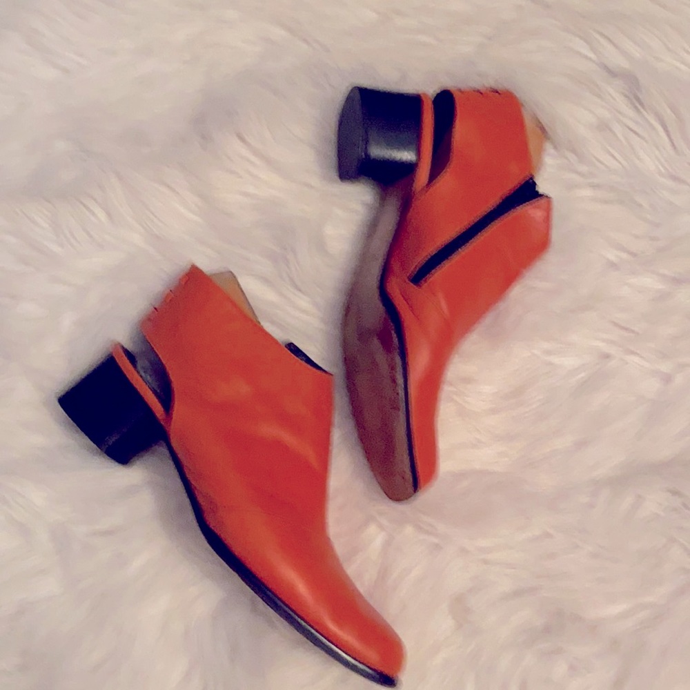 Ankle booties